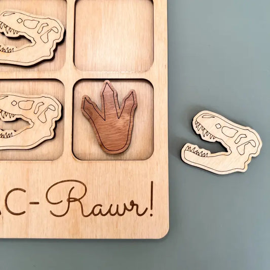 Dinosaur Rawr! Tic-Tac-Toe Game